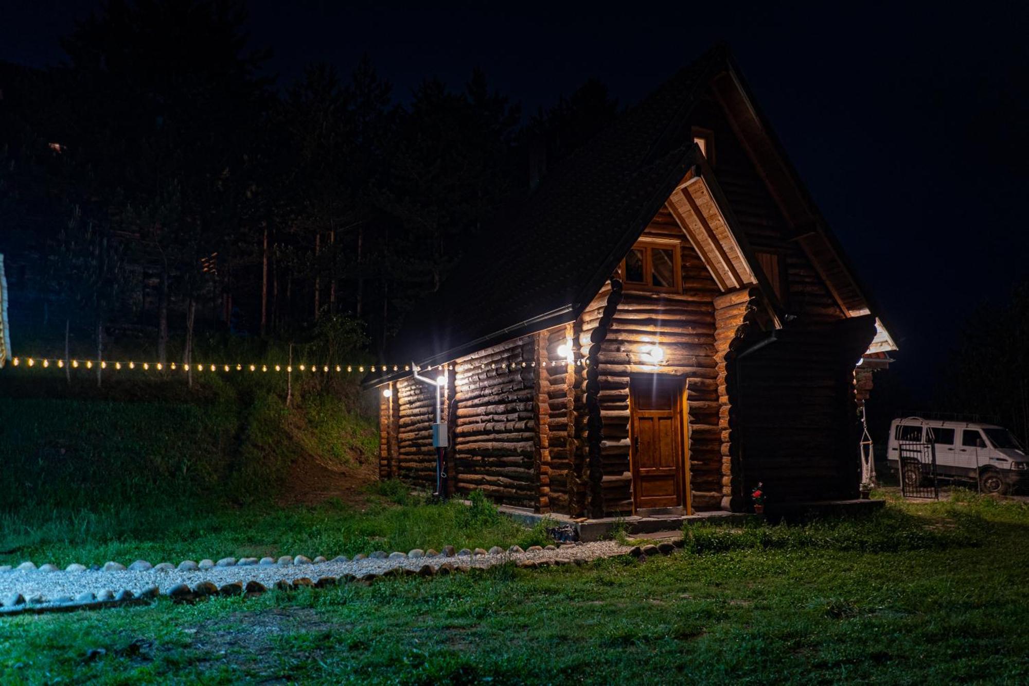 Lambievi Kolibi Villa Gorno Kraishte Bagian luar foto