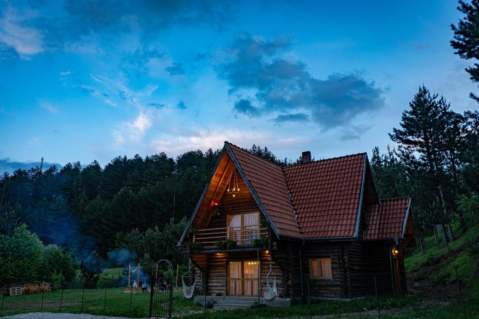 Lambievi Kolibi Villa Gorno Kraishte Bagian luar foto