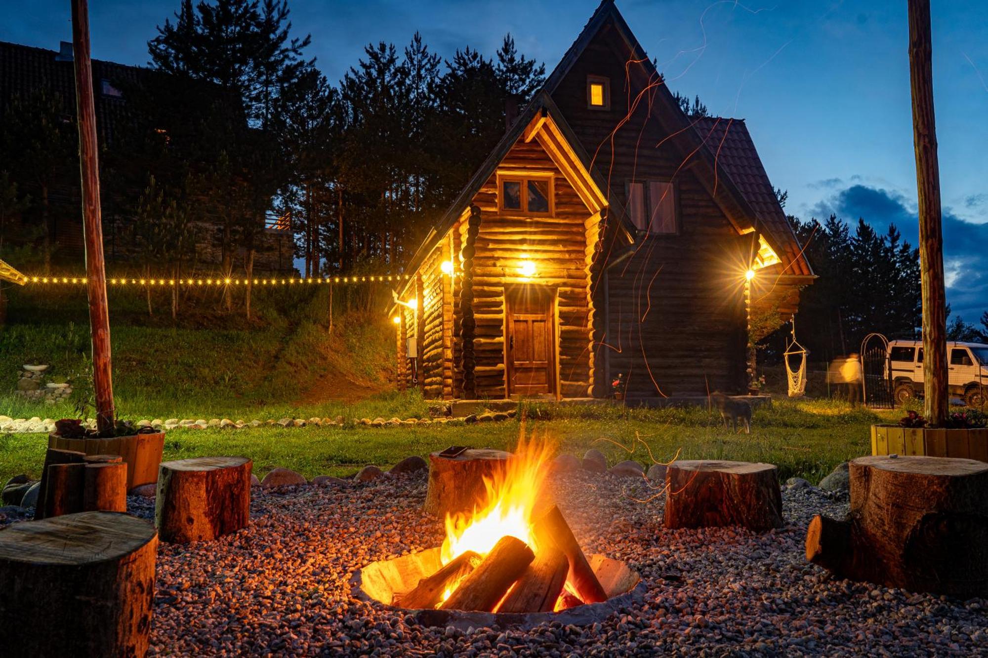 Lambievi Kolibi Villa Gorno Kraishte Bagian luar foto