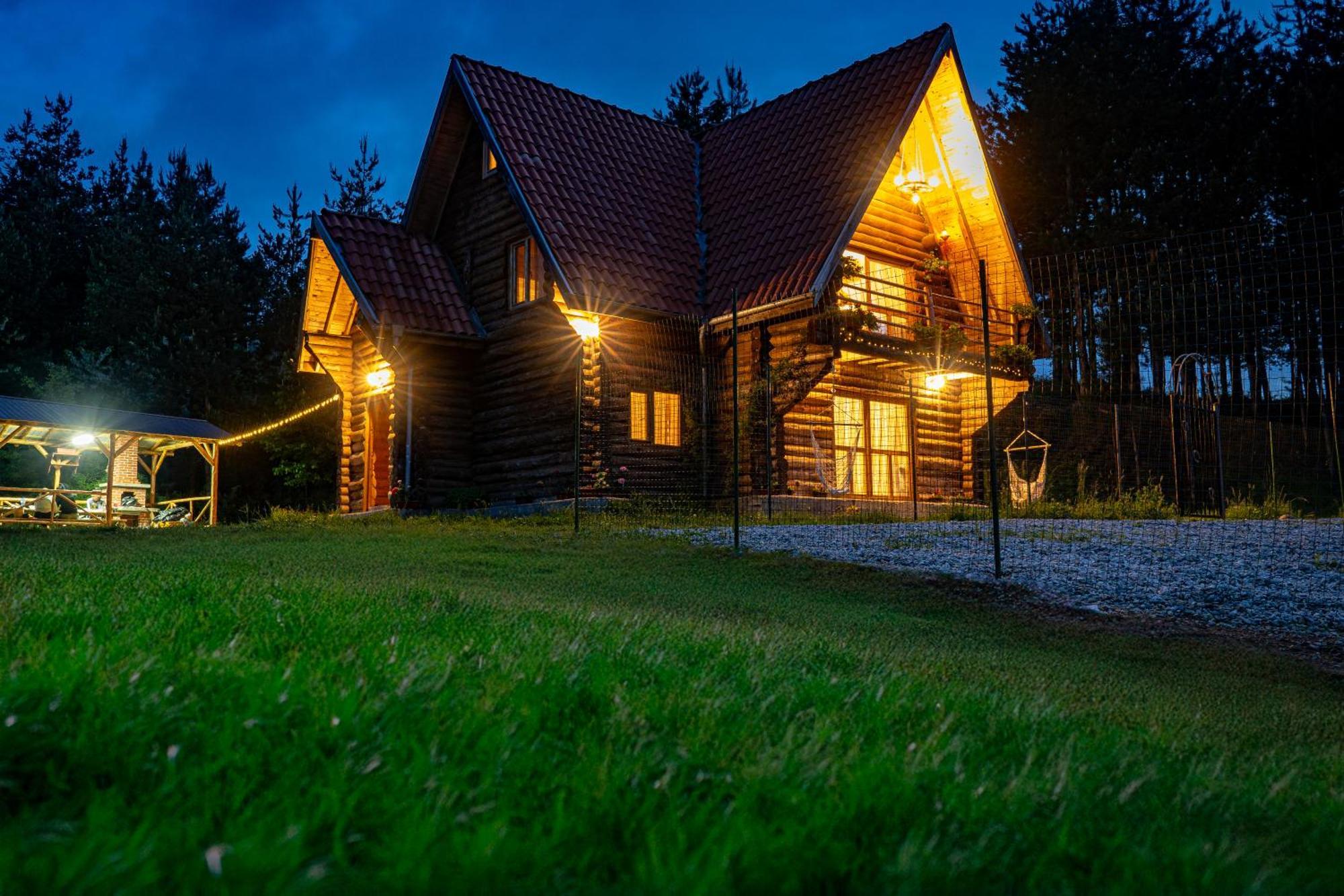 Lambievi Kolibi Villa Gorno Kraishte Bagian luar foto