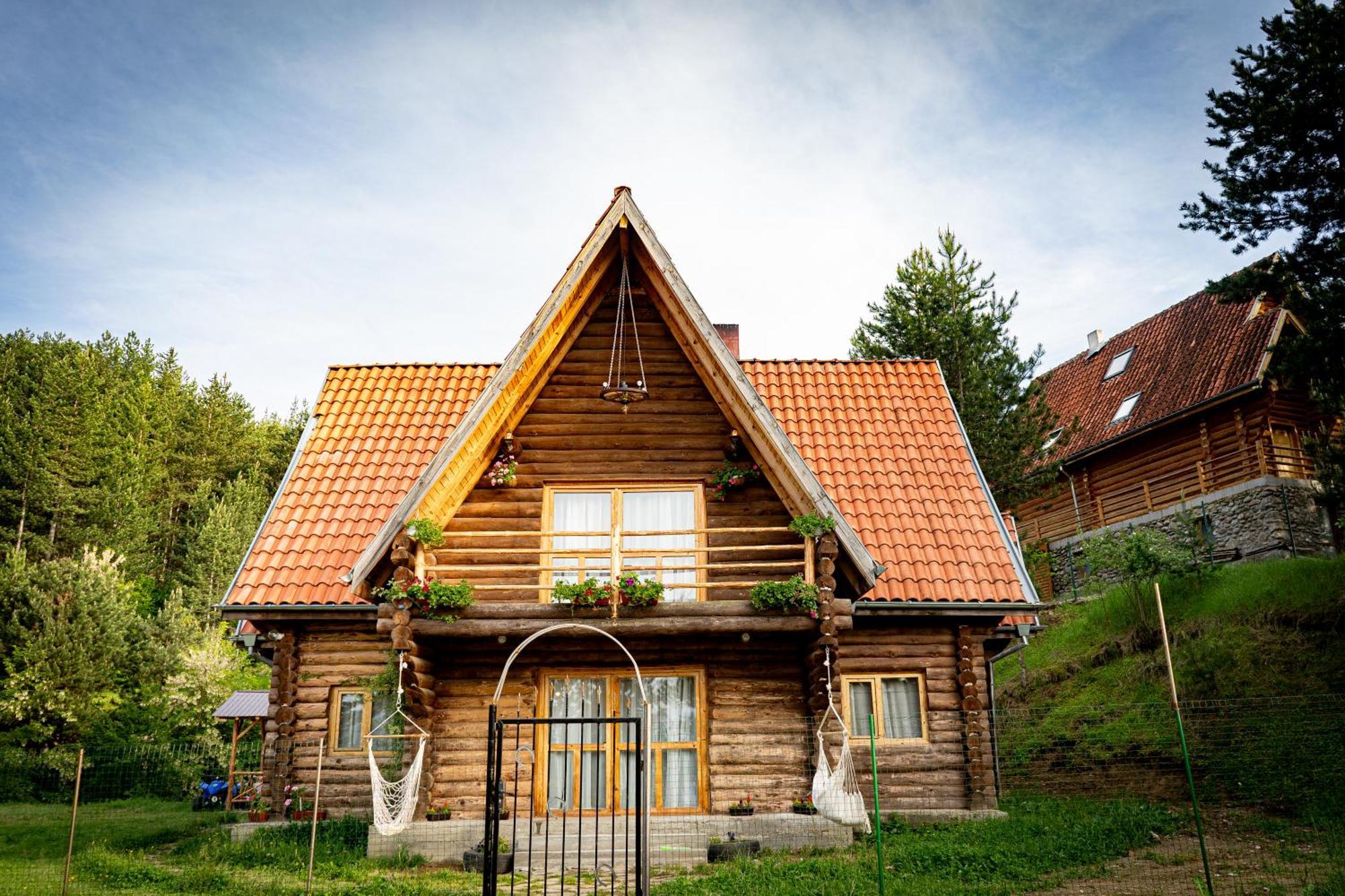 Lambievi Kolibi Villa Gorno Kraishte Bagian luar foto